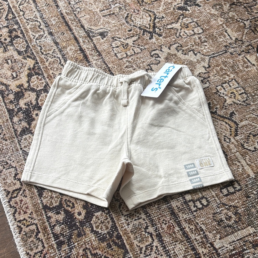 Carter's shorts (18 months)